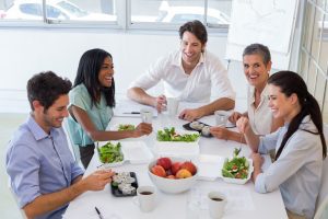 Cómo practicar hábitos saludables en el trabajo