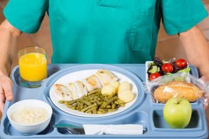 Cómo funciona el servicio de alimentación en hospital